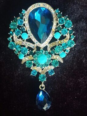 Lovely 3.5" Blue Rhinestone Brooch